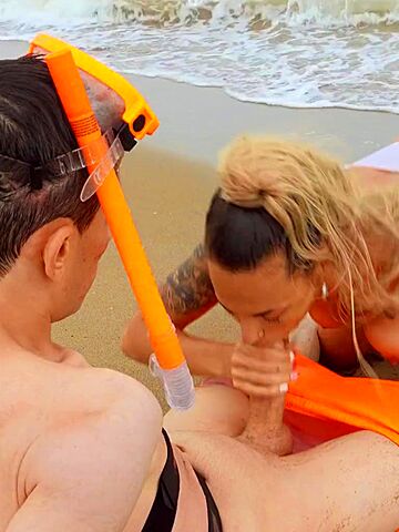 Horny Slut With Natural Boobs Gets Fucked On The Beach photos (Lola Emme)